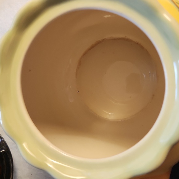 Pfaltzgraff Pistoulet 8 Cup Handpainted Blue &Yellow Stoneware Teapot w/ Lid - Picture 9 of 9